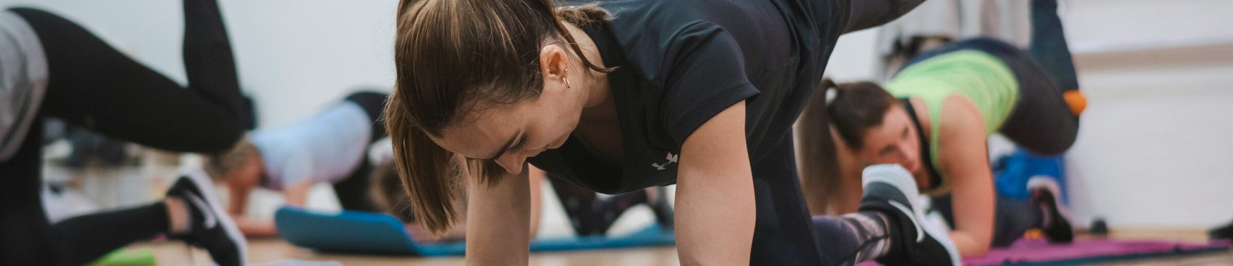 Pilates-Training zur Stärkung von Bauch, Rücken und Körperstabilität